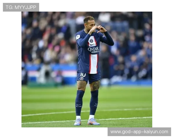 法甲：巴黎5-0横扫梅斯，姆巴佩新赛季多场梅开二度，法甲-姆巴佩传射帕雷德斯破门 巴黎4-1客场大胜